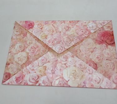 Duża koperta w róże perłowo-różowe