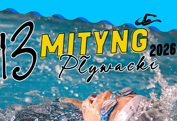 Pływak w czepku i okularach wynurza się z falującej niebieskiej wody, wokół tworzą się bryzgi. U góry jasnoniebieskie tło z dużą kolorową grafiką nagłówka i ikoną pływaka.