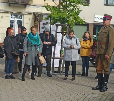 Wizyta studyjna LOT. Na skwerzew gen. Zygmunta Piaseckiego