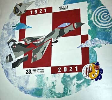 Uroczyste odsłonięcie muralu z okazji 100-lecia Pułku Lotniczego