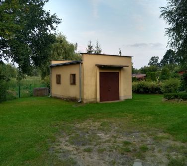 budynek na dziace ogródka działkowego