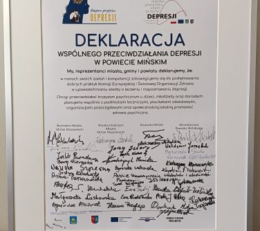 Obraz z podpisami i tytułem głównym Deklaracja wspólnego przeciwdziałania depresji w powiecie mińskim