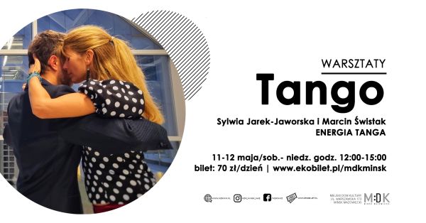 W kole zdjęcie kobiety w czarnej sukience w kropki przytula się do mężczyzny w ciemniej koszuli. Tańczą.