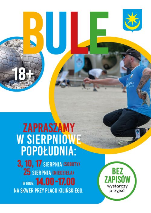 Po lewej w kole kuca mężczyzna w niebieskiej koszulce i czapce z daszkiem. Prawa ręka wyciągnięta do przodu. W małym kole...