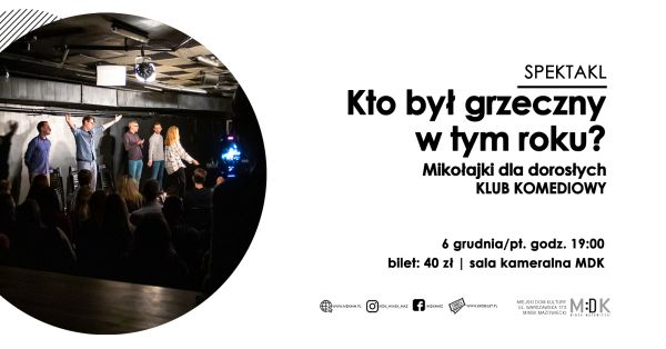 Po lewej w kole grupa ludzi na scenie przed widownią. Jeden mężczyzna wyciąga ręcę na boki. Po prawej na białym tle...