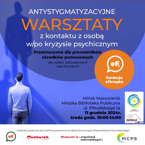 Na różnych odcieniach fioletowego informacje. W lewym dolnym rogu stoi tyłem mężczyzna
