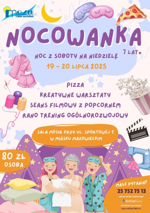 Na dole rysunek trzech uśmiechniętych osób w piżamach. Z przodu poduszki, w tylu namioty. Naokoło rysunki nici, popcornu,...
